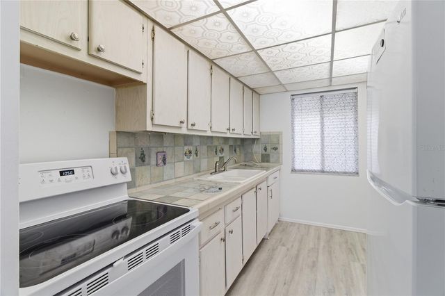 2060 MARILYN STREET 127, Clearwater, FL 33765