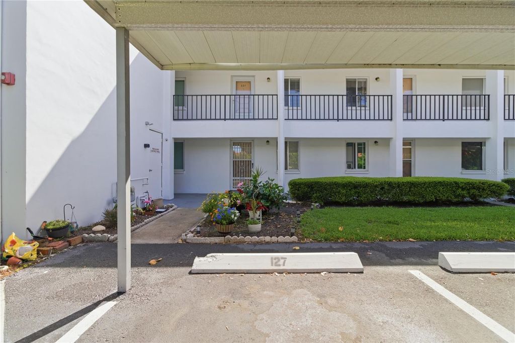 2060 MARILYN STREET 127, Clearwater, FL 33765