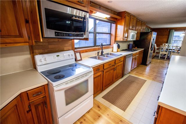 17295 Olive Road, Fayetteville, AR 72701