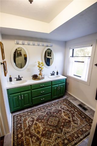 17295 Olive Road, Fayetteville, AR 72701