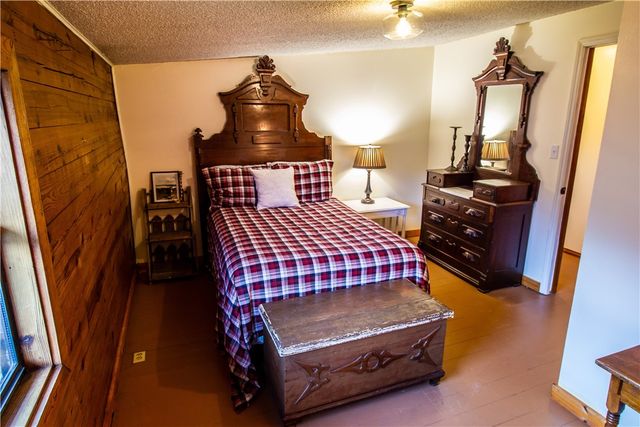 17295 Olive Road, Fayetteville, AR 72701