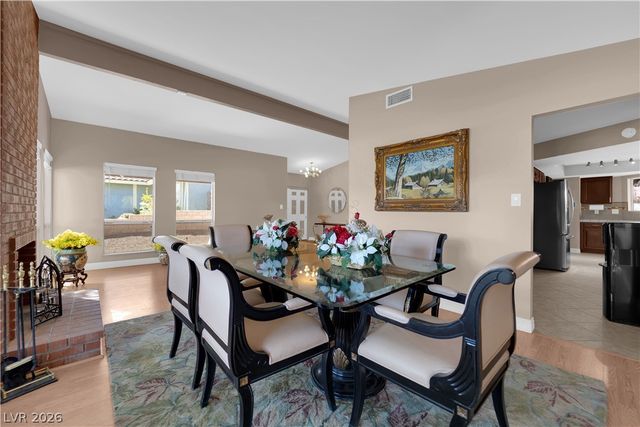 8604 Abanico Court, Las Vegas, NV 89117