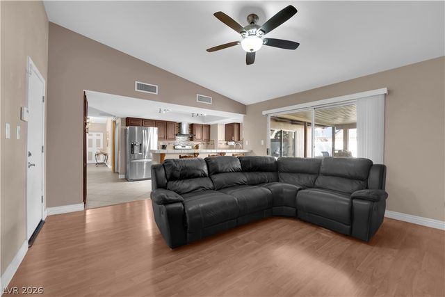 8604 Abanico Court, Las Vegas, NV 89117