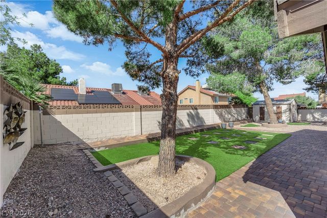 8604 Abanico Court, Las Vegas, NV 89117