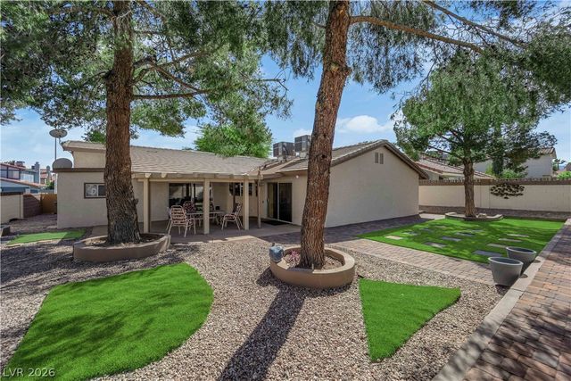 8604 Abanico Court, Las Vegas, NV 89117