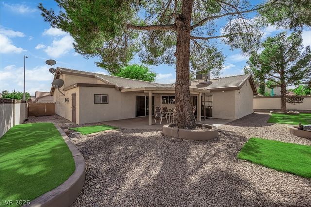 8604 Abanico Court, Las Vegas, NV 89117