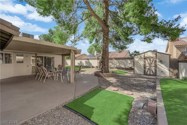 8604 Abanico Court, Las Vegas, NV 89117