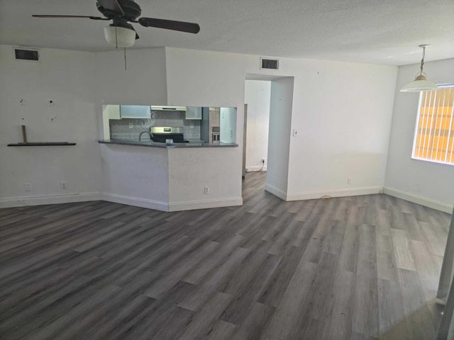 8953 W Sunrise Boulevard 8953, Plantation, FL 33322