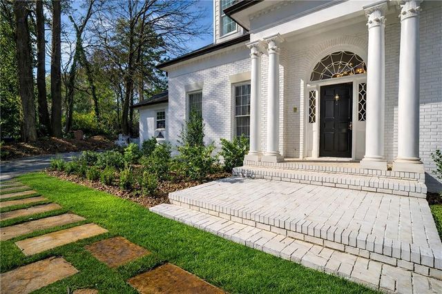 1330 W Wesley NW Road, Atlanta, GA 30327