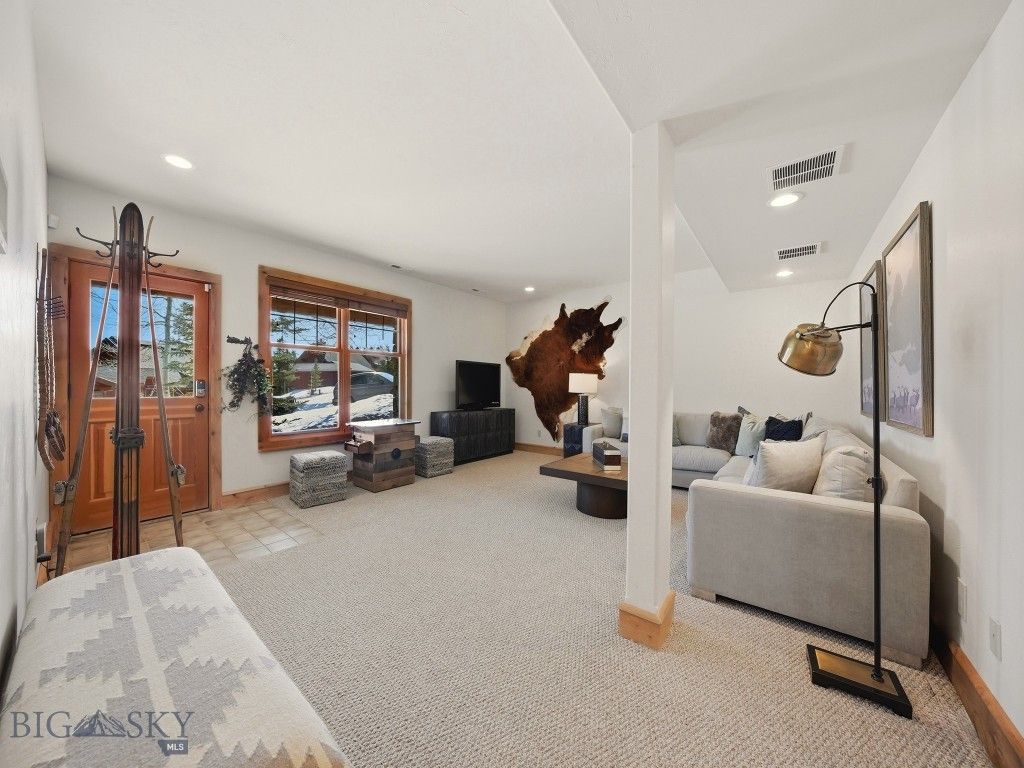 2 Rose Bud Loop, Big Sky, MT 59716 photo 10