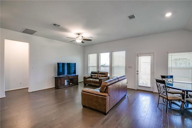 149 Coronella DR, Liberty Hill, TX 78642