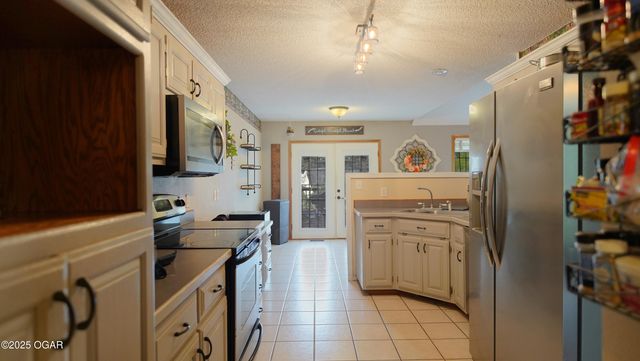 4230 Grand Avenue, Joplin, MO 64804