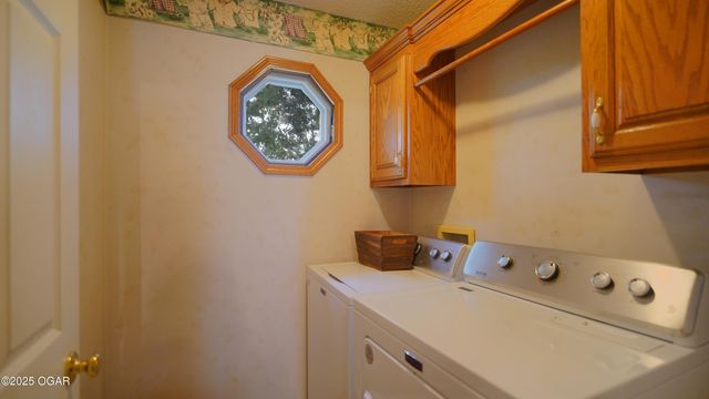 4230 Grand Avenue, Joplin, MO 64804