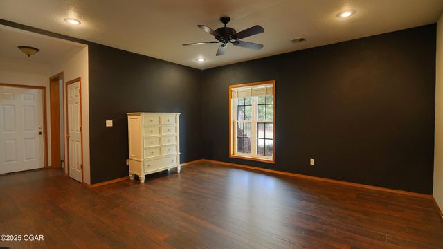 4230 Grand Avenue, Joplin, MO 64804