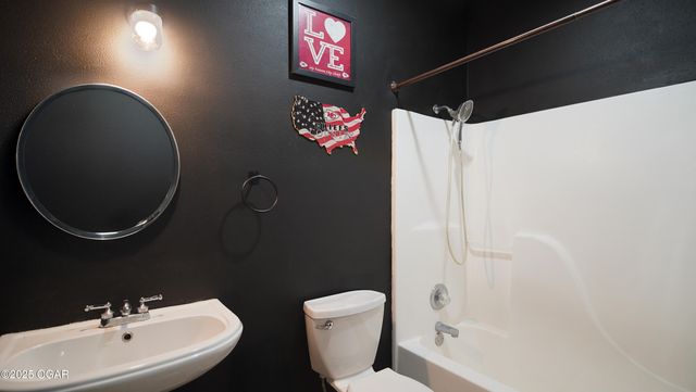 4230 Grand Avenue, Joplin, MO 64804