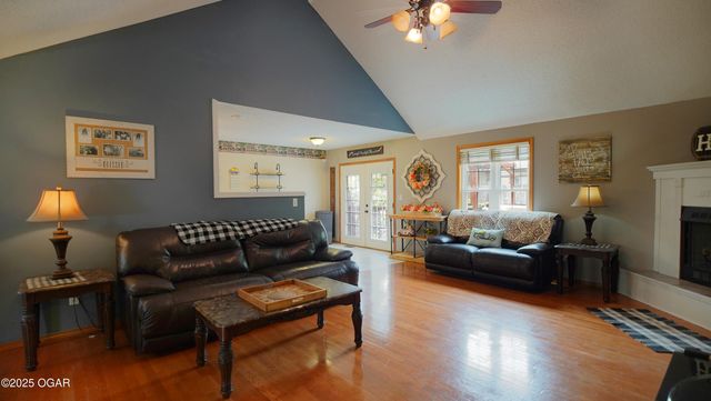 4230 Grand Avenue, Joplin, MO 64804