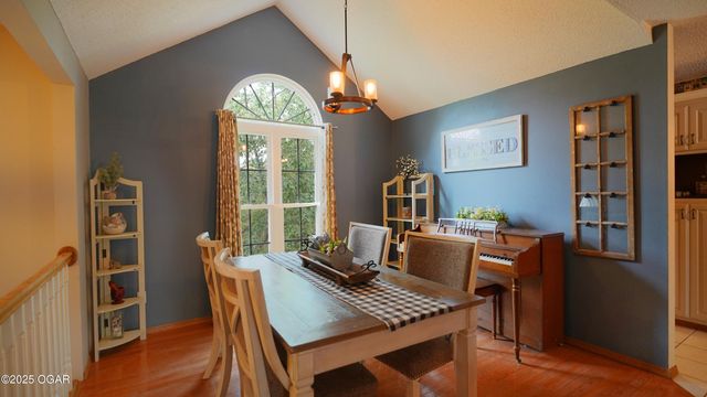 4230 Grand Avenue, Joplin, MO 64804