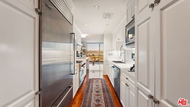 2220 Avenue Of The Stars 1802W, Los Angeles, CA 90067