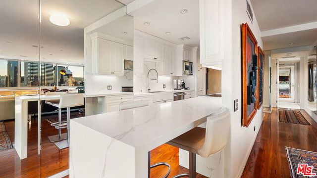 2220 Avenue Of The Stars 1802W, Los Angeles, CA 90067