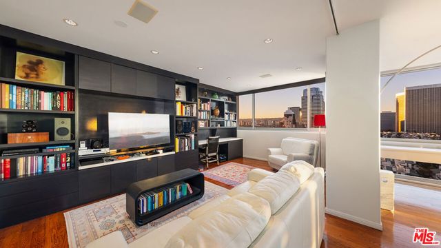 2220 Avenue Of The Stars 1802W, Los Angeles, CA 90067