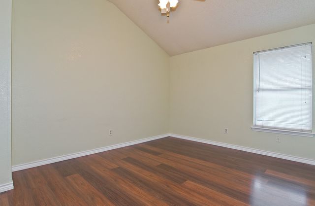 6014 Parkmeadow Drive, Arlington, TX 76018