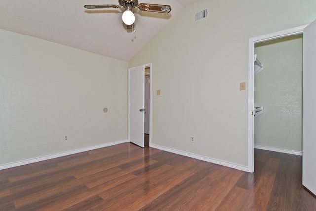 6014 Parkmeadow Drive, Arlington, TX 76018