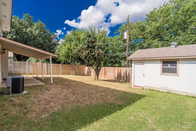 6014 Parkmeadow Drive, Arlington, TX 76018