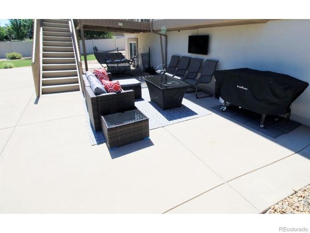 7404 Ladbroke Drive, Windsor, CO 80550