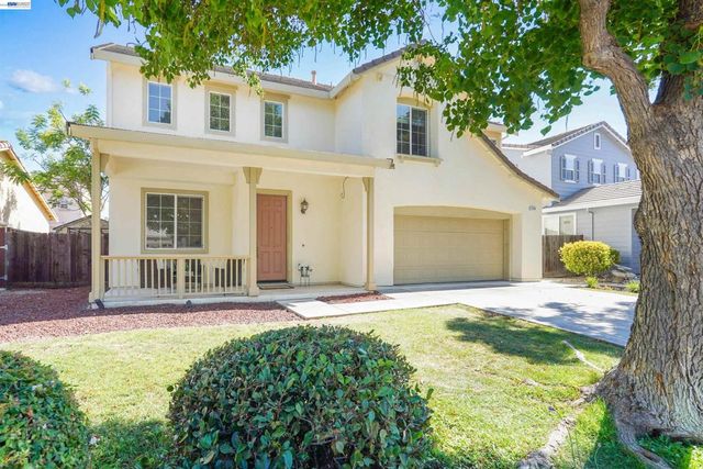 2324 Fortuna Ln, Tracy, CA 95377