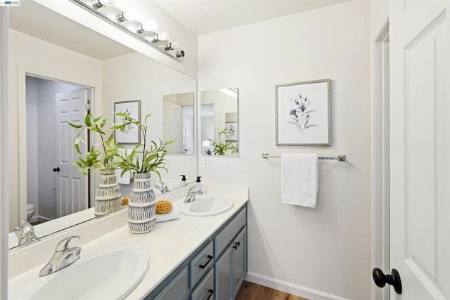 2324 Fortuna Ln, Tracy, CA 95377