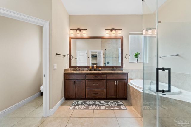 8508 Salt Grass Dr W, Pensacola, FL 32526