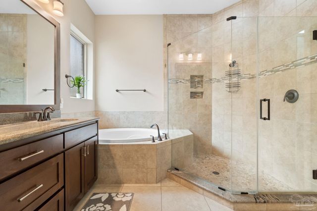 8508 Salt Grass Dr W, Pensacola, FL 32526