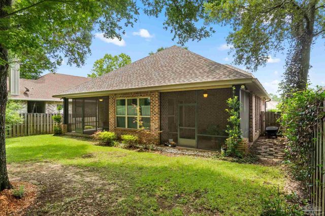 8508 Salt Grass Dr W, Pensacola, FL 32526