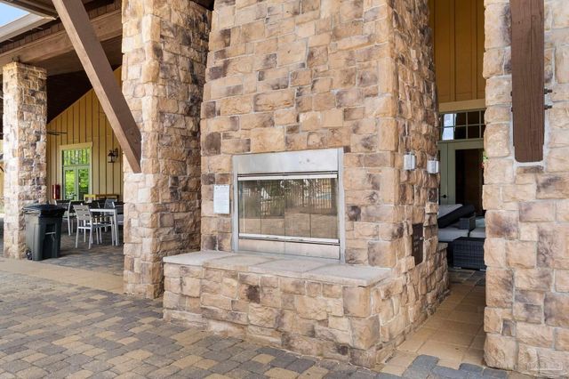 8508 Salt Grass Dr W, Pensacola, FL 32526