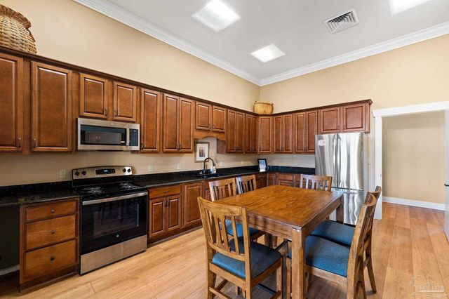 8508 Salt Grass Dr W, Pensacola, FL 32526