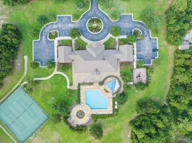 8508 Salt Grass Dr W, Pensacola, FL 32526