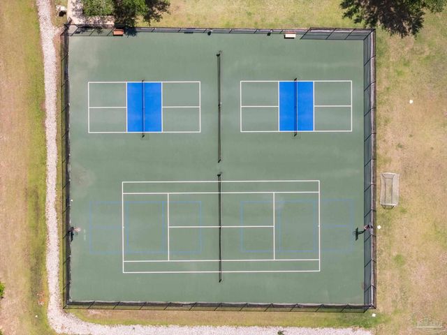 8508 Salt Grass Dr W, Pensacola, FL 32526