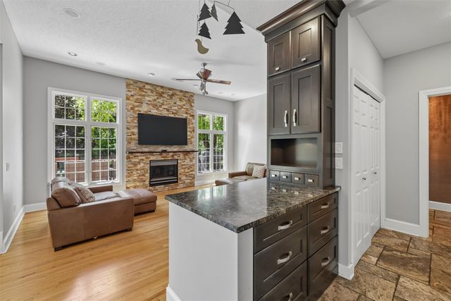 5749 Wentworth None, Johnston, IA 50131