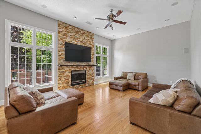 5749 Wentworth None, Johnston, IA 50131