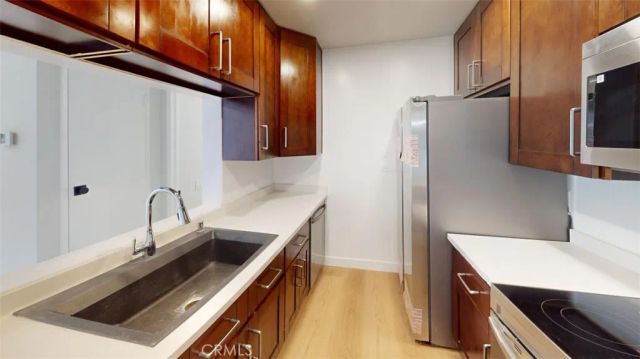 5460 White Oak Avenue D102, Encino, CA 91316