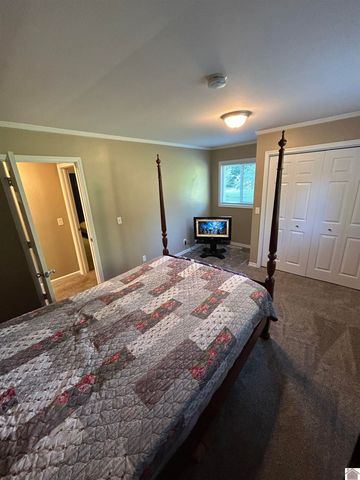 359 Rhea Lee Drive, Paducah, KY 42001