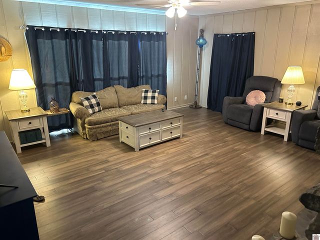359 Rhea Lee Drive, Paducah, KY 42001
