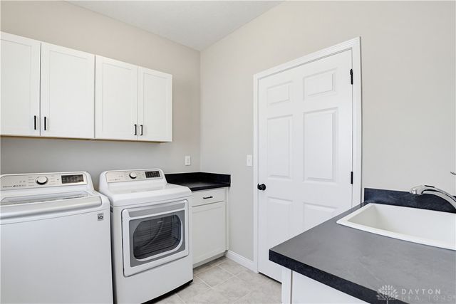 5022 Pepperwell Circle, Sugarcreek Twp, OH 45440