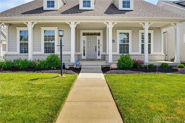 5022 Pepperwell Circle, Sugarcreek Twp, OH 45440