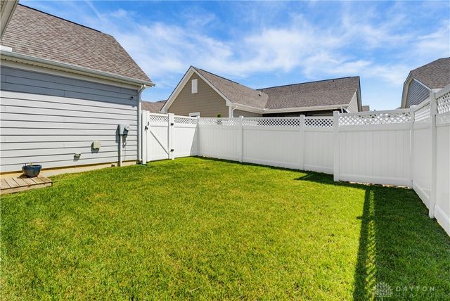 5022 Pepperwell Circle, Sugarcreek Twp, OH 45440