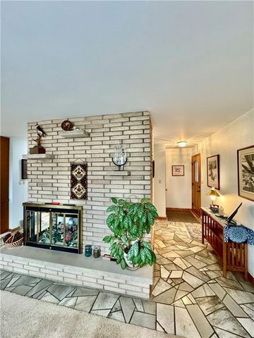 1118 Kathryn Drive, Eau Claire, WI 54701