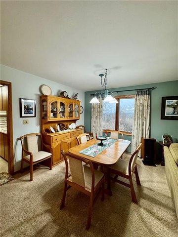 1118 Kathryn Drive, Eau Claire, WI 54701