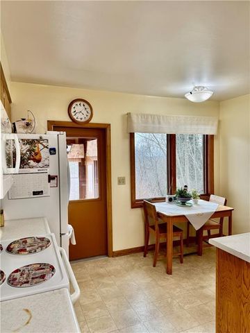 1118 Kathryn Drive, Eau Claire, WI 54701