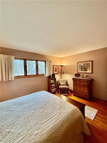 1118 Kathryn Drive, Eau Claire, WI 54701