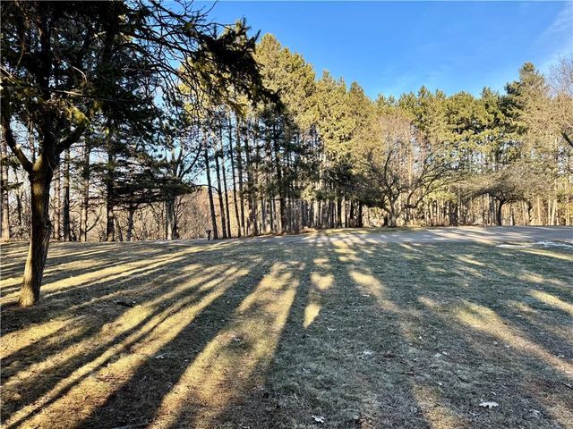 1118 Kathryn Drive, Eau Claire, WI 54701